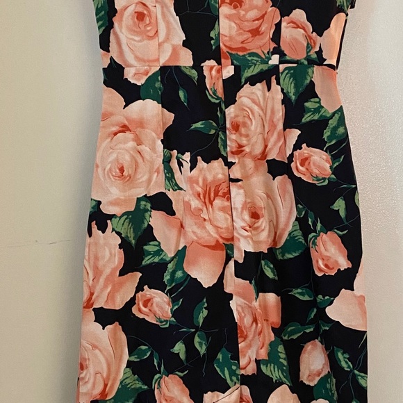 Rose Floral Print Fitted Dress—Get noticed! - Picture 4 of 9